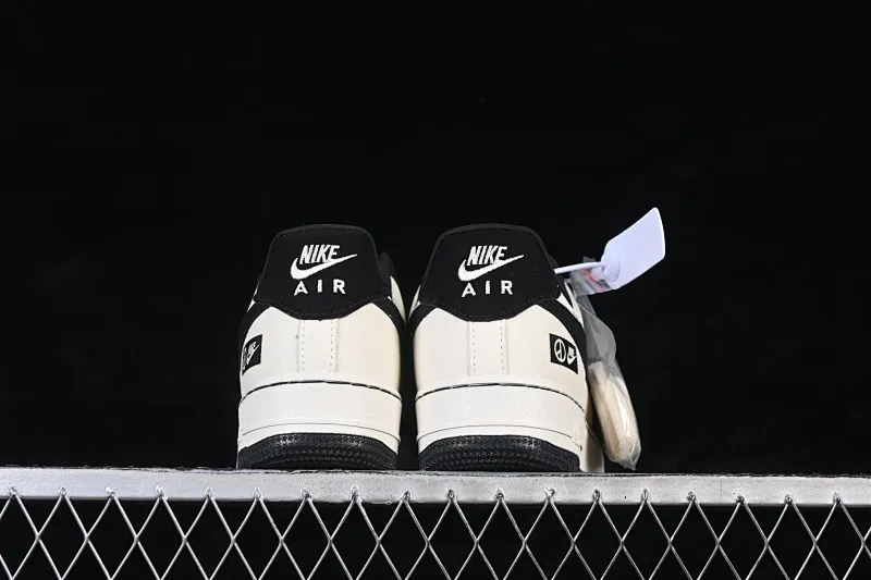 All categories Nk Air Force 1 Air Force series Nk Air Force 1 Low Air Force low-top Nike Air Force 1'07 Low G-Dragon co-branded Daisy beige black hook Air Force 1 low-top casual sneakers LD1999-002